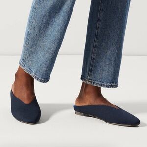 Rothy’s The Almond Demi in Navy